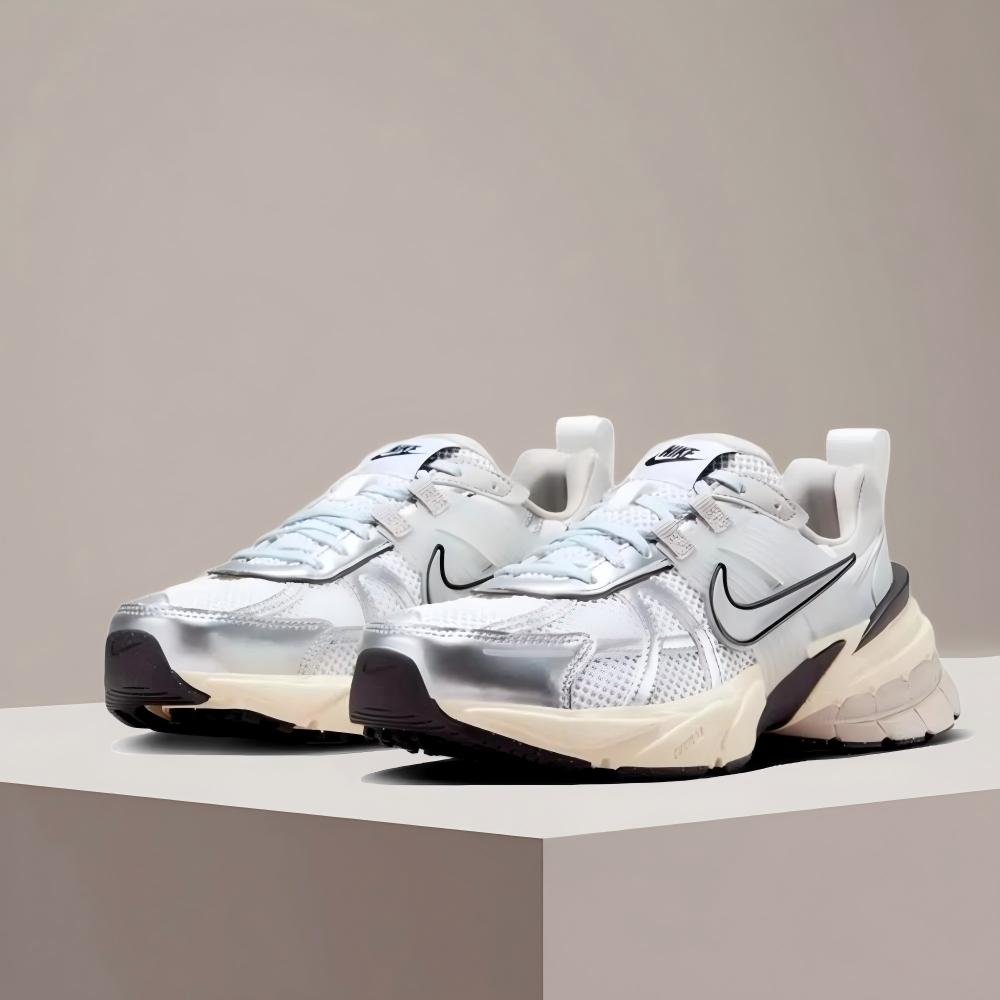 Women Shoes Running Nike - Nike V2K RUN Women's Retro-Inspired Versatile