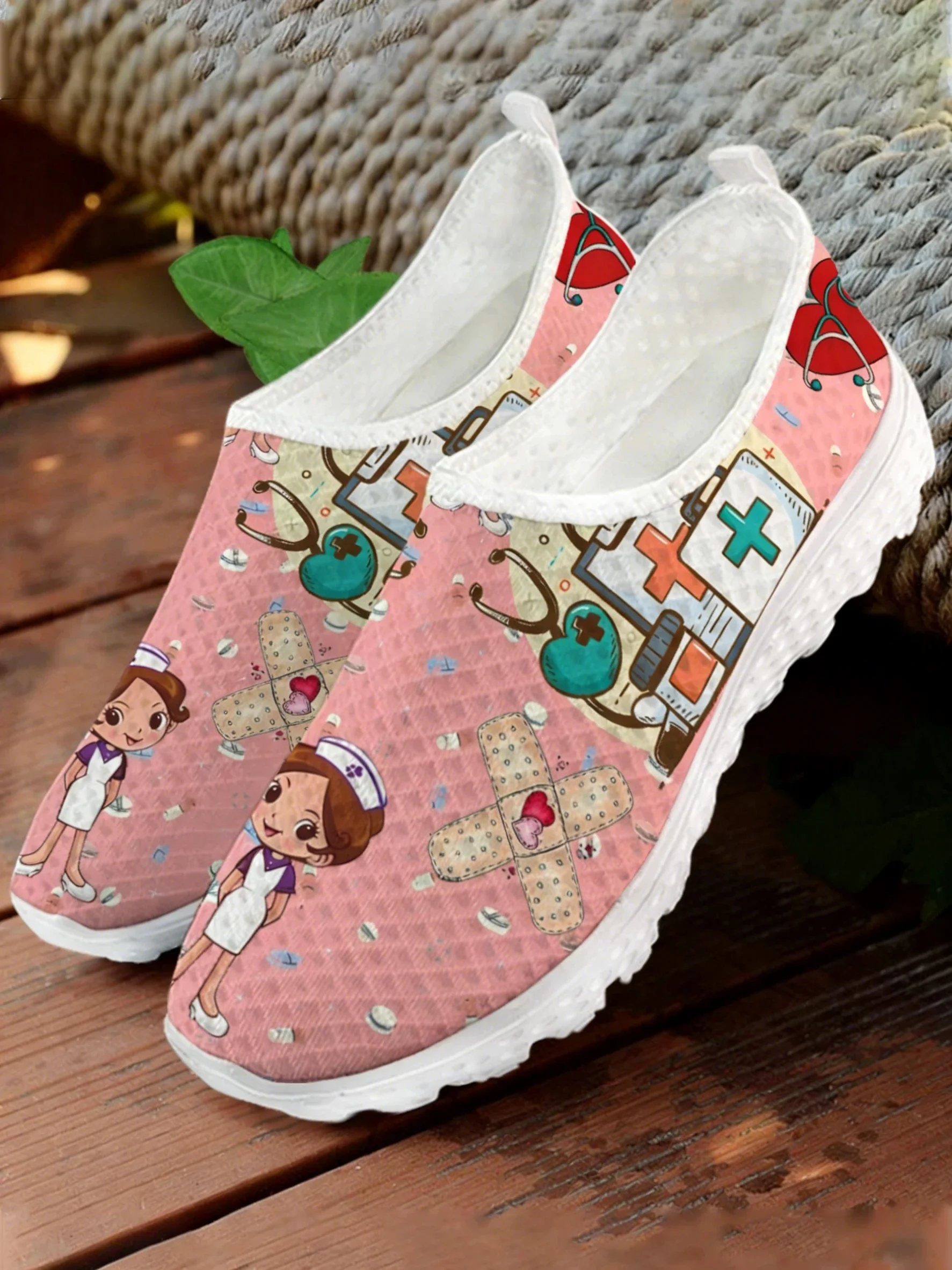 Cute Nurse Doctor Medical Prin - Women Shoes Tennis 评论和价格