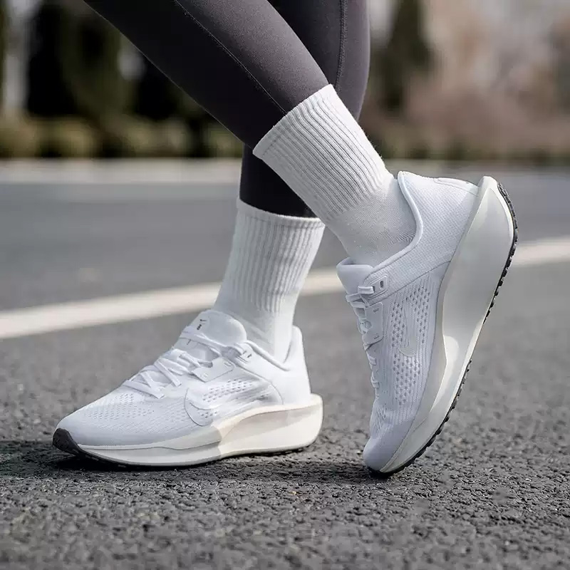 NIKE Women's QEST 6 Mesh Shoes - Women'S Shoes Nike Jordan 评论和价格