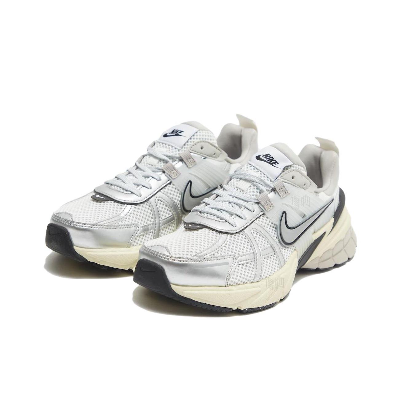 Nike V2K Run Stylish Bright Co - Women Shoes Running Nike 评论和价格