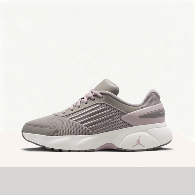 Nike Jordan TRUNNER FLOW: Comf - Women'S Shoes Nike Jordan 评论和价格